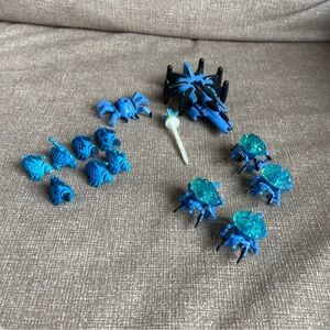 War planets vintage trendmasters planet ice moon alpha bugs 1997